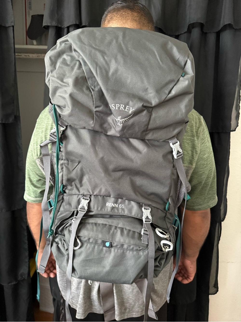 OSPREY Renn 65 Backpack in Charcoal with Teal Accents